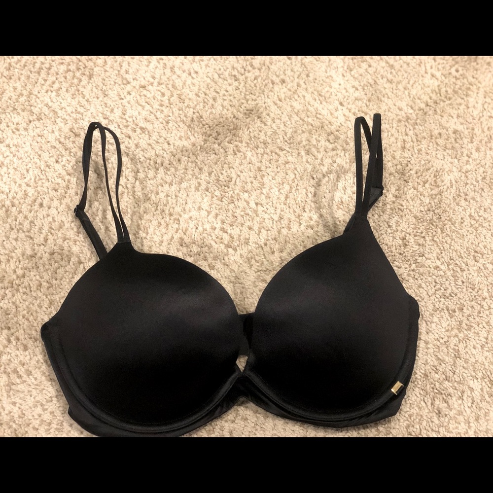 Victoria’s Secret Very Sexy 32DDD